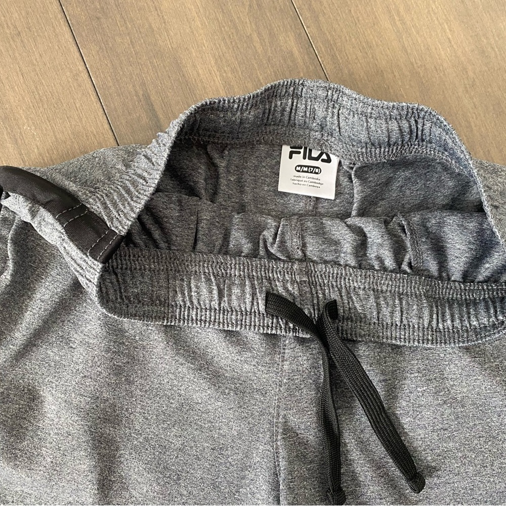 🌞 3 for $15 Fila boys’ M shorts 🩳 Clarance sale - Picture 4 of 4